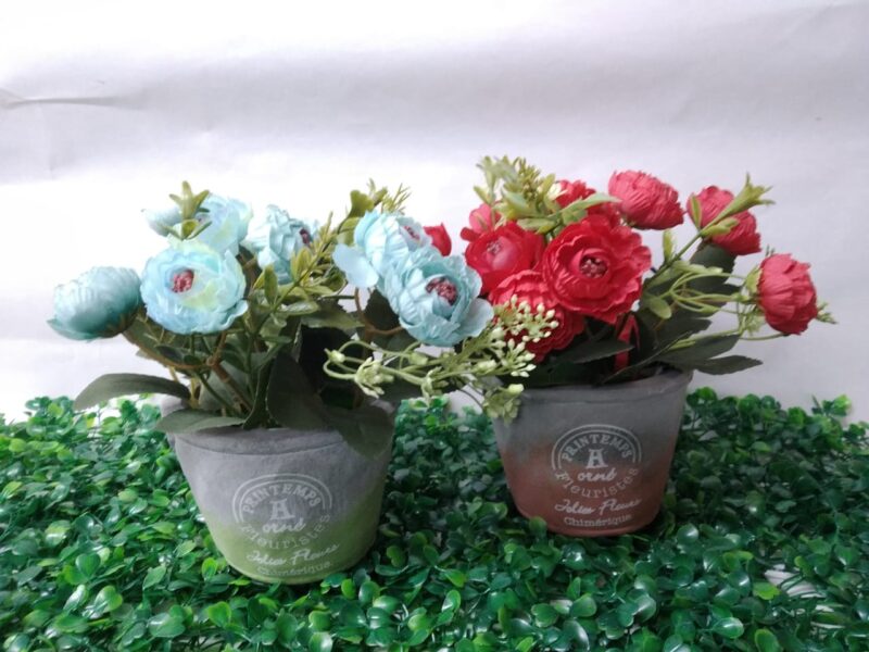 Balde con flores